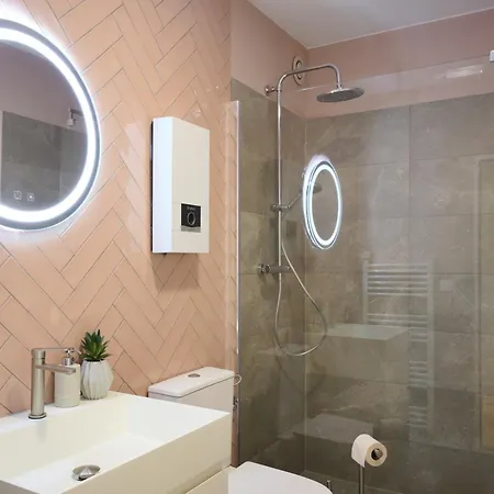 Kyoto, Sauna, Ac And Nintendo Wii * Винтерберг